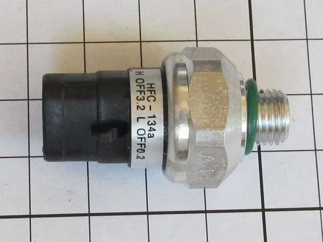 ������ �������� ������������ Chery Sweet S11-8109310