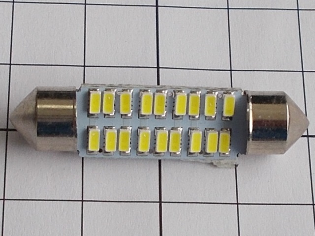 ����� ��������� ��������� 12V �11 (C5W, 18 ������) c ������� (Skyway - �����)