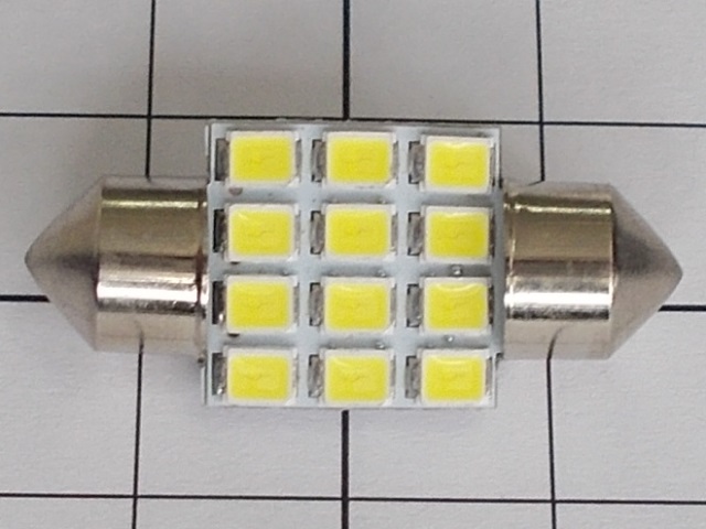 ����� ��������� ��������� 12V �11 (C5W, 12 ������) c ������� (Skyway - �����)