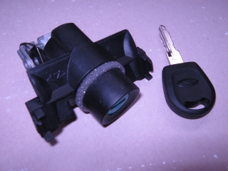 Личинка замка багажника Chery Amulet A11-8CB5606110AB